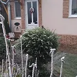 Edenkert Apartmanhaz 公寓 *