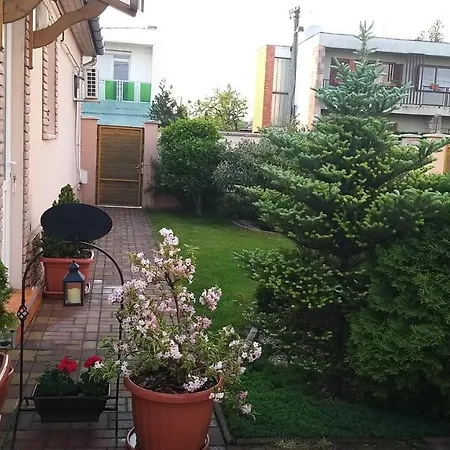 דירה Edenkert Apartmanhaz *