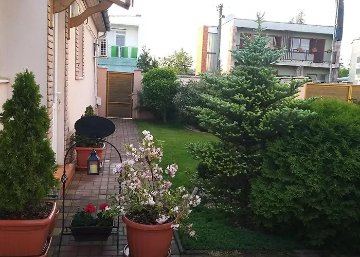 דירה Edenkert Apartmanhaz *