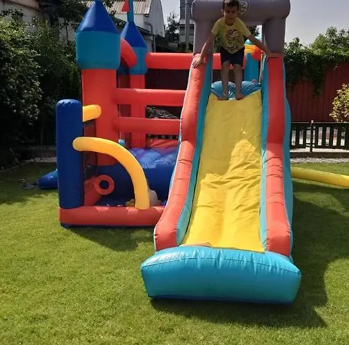 Edenkert Apartmanhaz شقة