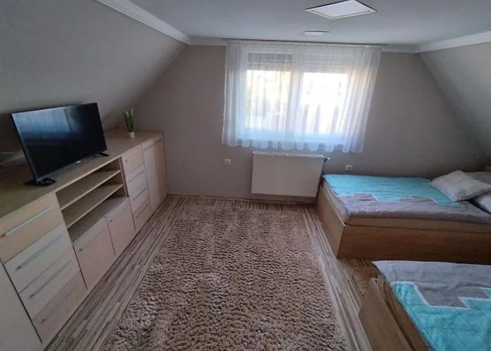 דירה Edenkert Apartmanhaz *