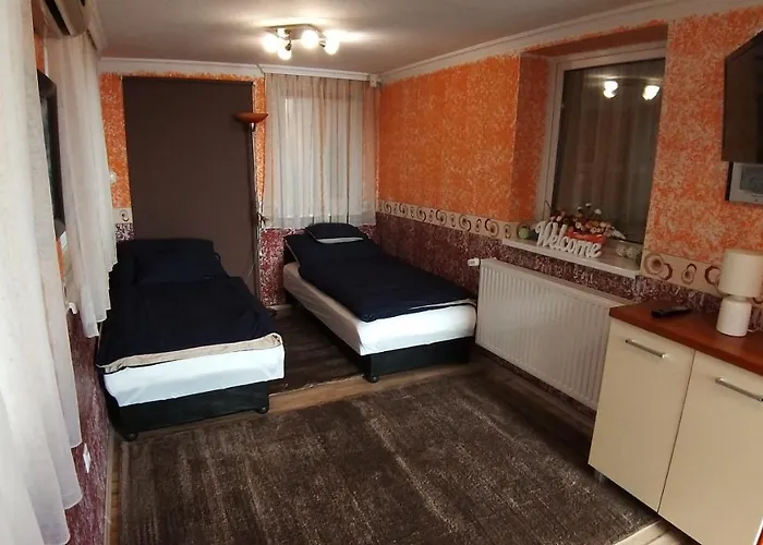 Edenkert Apartmanhaz דירה קישווארדה