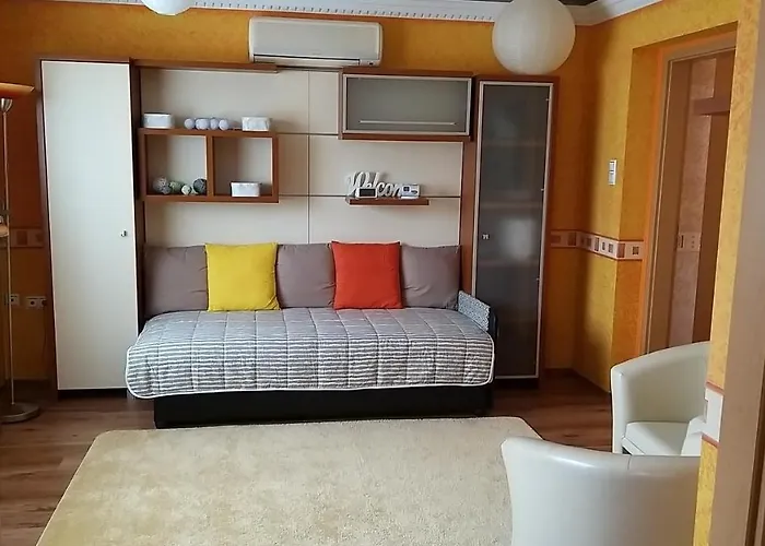 Edenkert Apartmanhaz קישווארדה